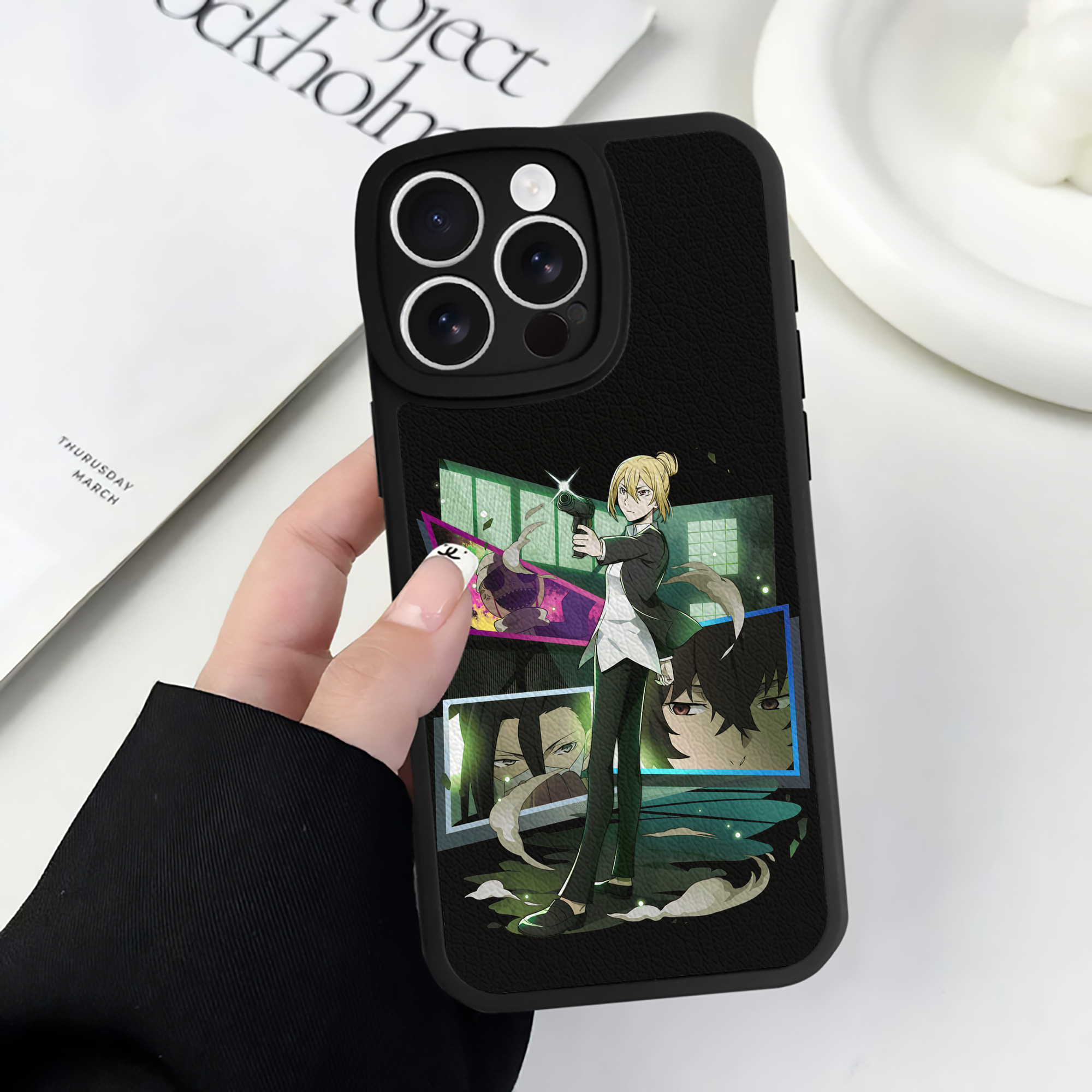 （画像用） 文豪ストレイドッグス Bungo Stray Dogs 【iPhone 16シリーズ対応】シリコンスマホケース（レザー調） 材質：シリコン